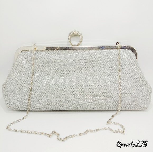Jessica McClintock Handbags - Jessica McClintock Silver Metallic Rhinestone Clut